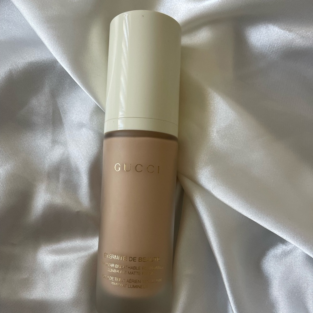 GUCCI 24-hour full coverage foundation